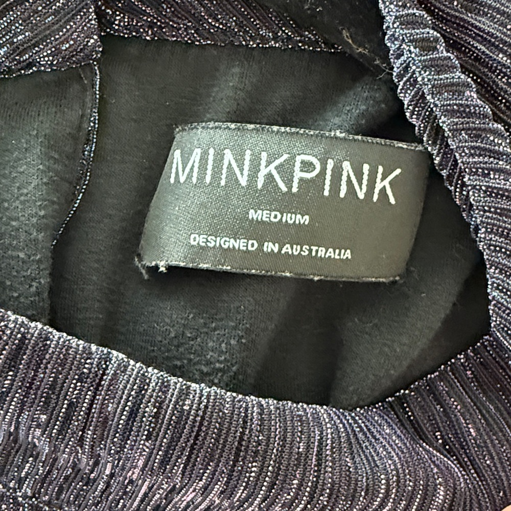 FINAL HOURS❗MINKPINK Enya Lurex Plisse Jumpsuit - Size Medium - Picture 6 of 6